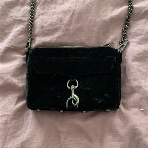 Black velvet mini Mac